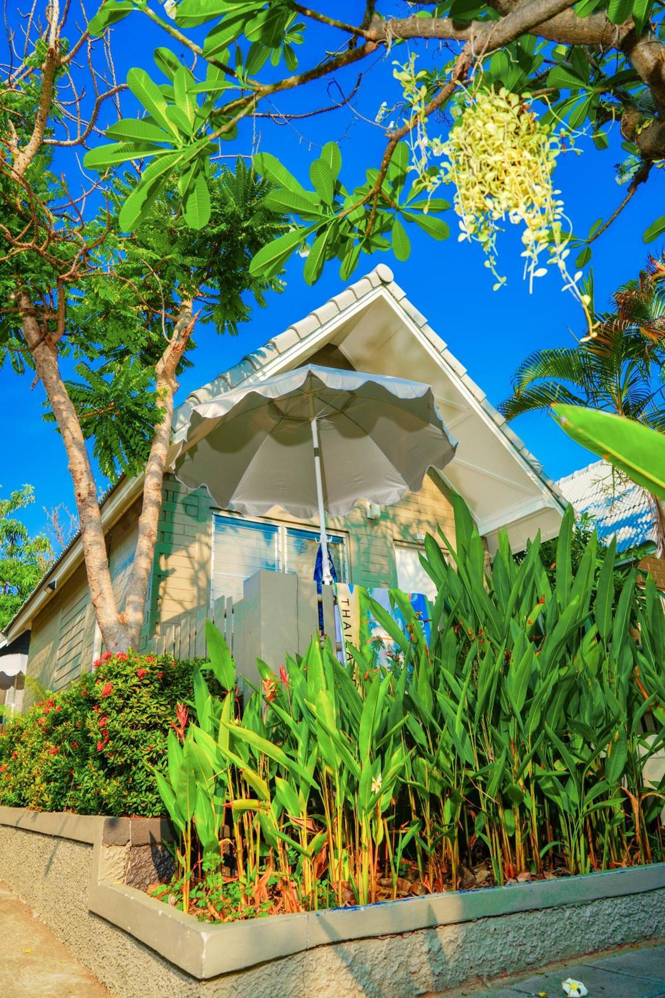 Luna Hut Resort Hua Hin Buitenkant foto